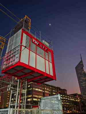 お買い得 インテリジェントSC200/200 58m/Min 建設現場における建築材料の吊り上げ オンライン