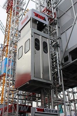 15kW 250m 40m/Min 周波数インバーター付きの材料のためのビルディングサイトホイスト