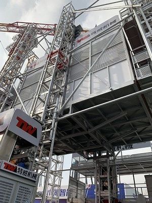 ツインマストSC800ビルディングサイトホイスト 8トンの高層物料ホイスト