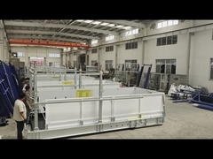 引き上げ式クレーン 荷乗台 最大5千kg 荷物は米国へ配達準備中